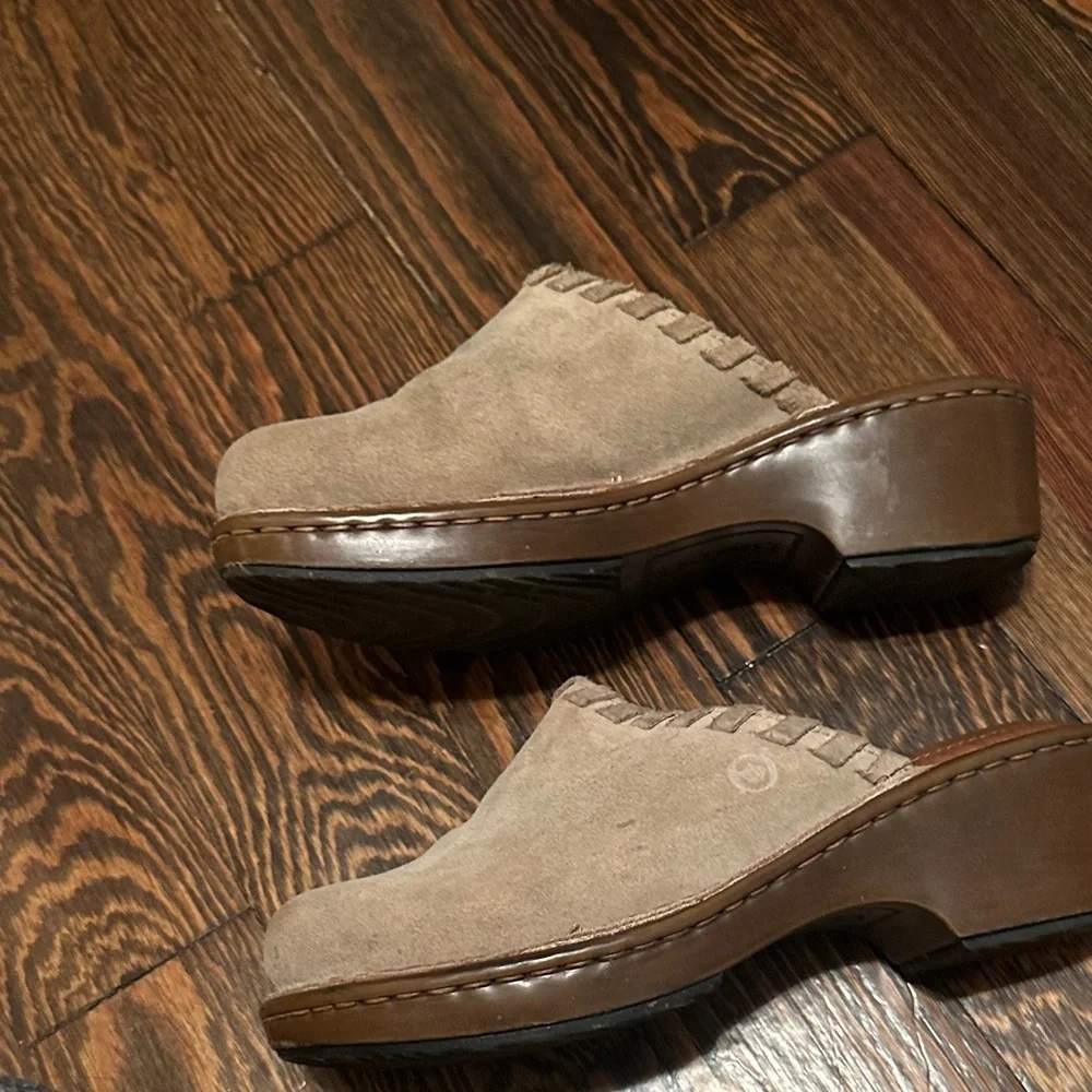 Born Tan Suede Women's Clogs - Picture 3 of 4